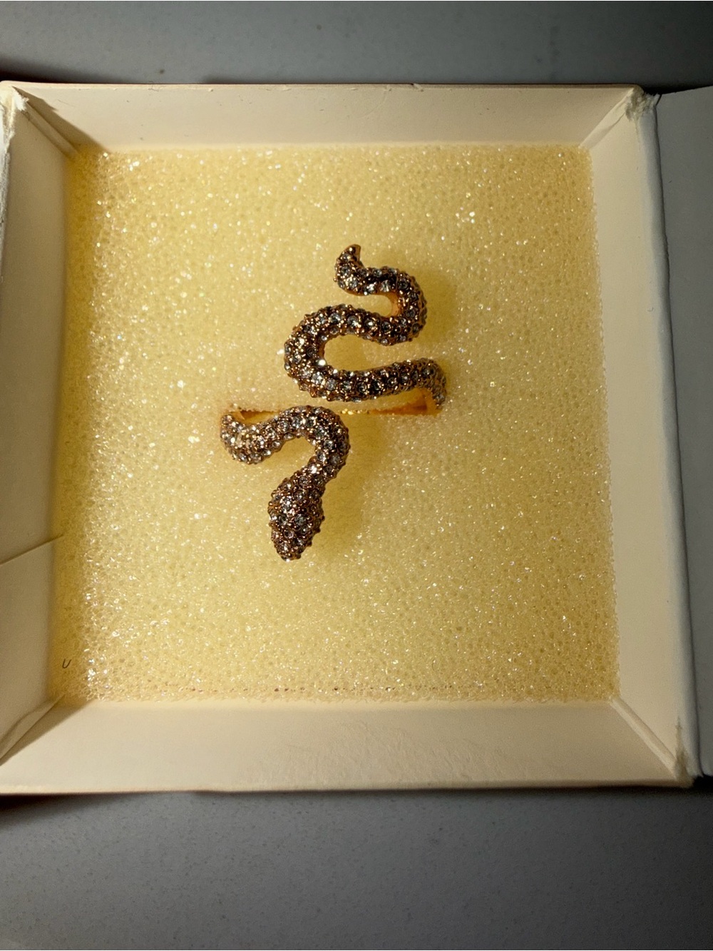 Accessory Identification - Picture 3 of 4